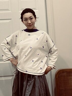 Cotton Oversized Sleeve Top with Violet Trim and Florals
